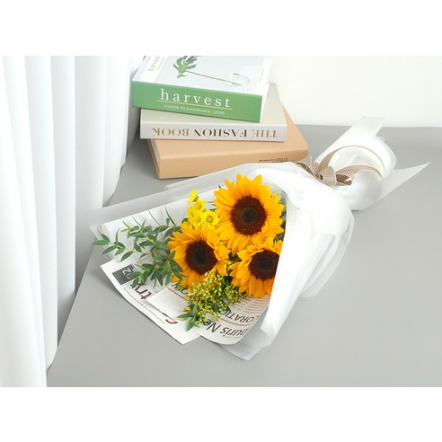 블뤼엔의 행복과 행운을 전하는 해바라기 꽃다발