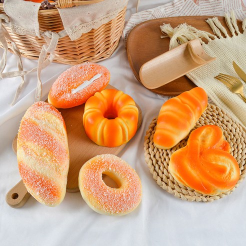 빵 애호가를 위한 사실적인 빵 모형
