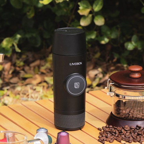 휴대성과 전문성을 결합한 혁신적인 에스프레소 경험