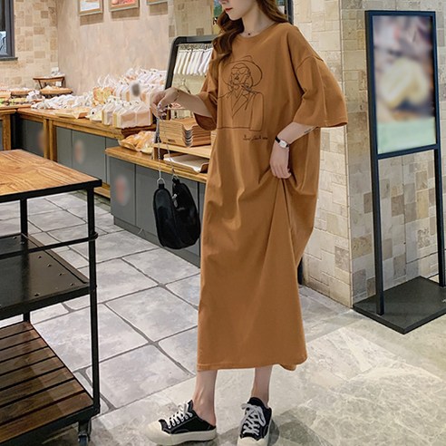 패션나비 선글라스 쓴 여자 심플 라인 프린팅 포인트 반팔 롱 임산부 원피스