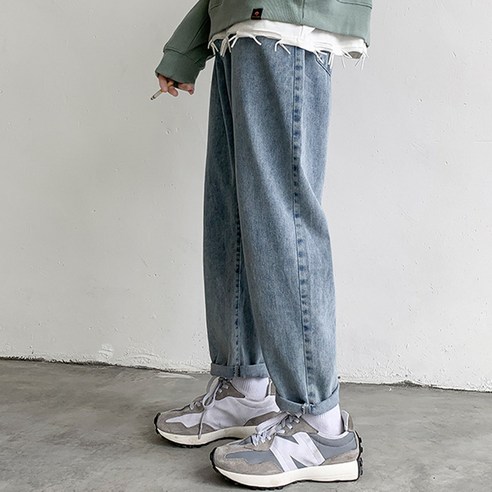 男  時尚  服裝  底部  牛仔褲  長褲  成年男性  成年男人  青年  男裝