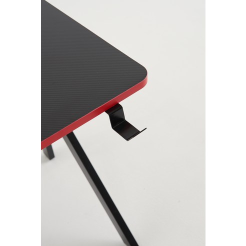 게이머를 위한 최상의 입식 책상: 넓은 작업 공간, 편안한 자세, 세련된 디자인