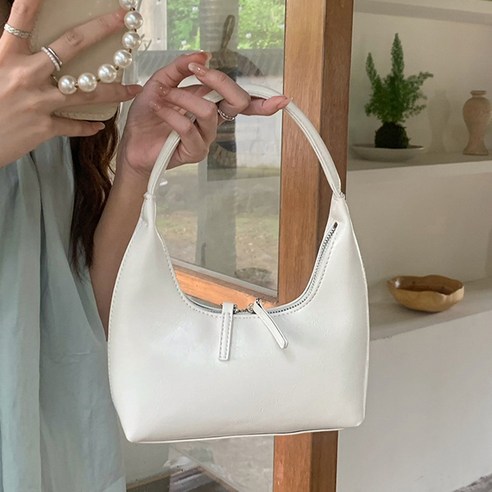 연이랜드 베이직 호보백 바게트백