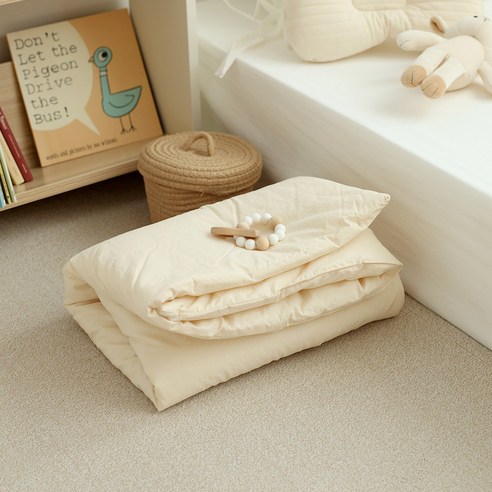 아기 피부를 감싸는 포근한 안식처, 아솜느 순면 100수 베이직 아기 이불