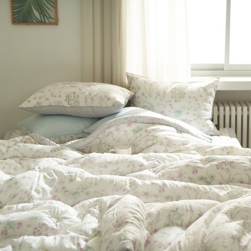床上用品  梳妝  羽絨被  深度睡眠  睡眠  蜂蜜睡眠  深度睡眠  睡前  被子  被子