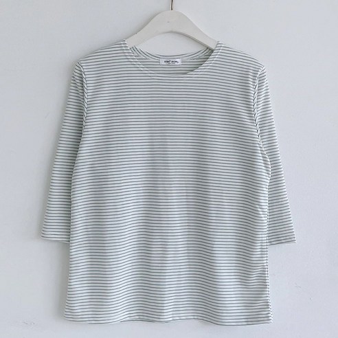 女 時尚 服裝 上衣 長袖 t卹 成年女性 成年女性 女士 女人 女士 女士 女裝 服裝 女裝 女裝 長袖 春季 秋季 季節