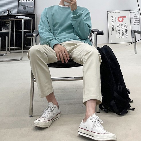 현대적인 디자인과 편안한 착용감을 제공하는 멋진 하의