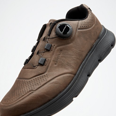 편안함과 스타일이 돋보이는 남성용 신발