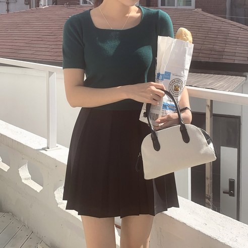 女 時尚 服裝 上衣 圓領 針織 毛衣 成年女性 成年女性 女裝