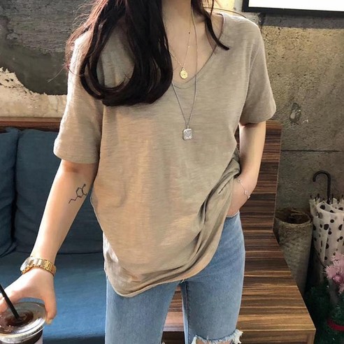 女 時尚 服裝 上衣 短袖 t卹 成年女人 成年女人 女士 女人 涼爽 夏天 夏天 夏天 夏天 夏天 夏天 涼爽的夏天 仲夏 夏天 夏天 炎熱的夏天炎熱的夏季 炎熱的夏季 夏 夫人 夫人 冷靜 冷靜 女裝 服裝 短袖T卹