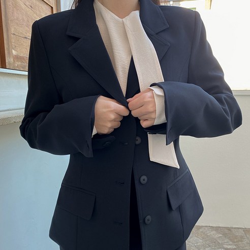 女裝 時尚 服裝 外衣 休閒 夾克 成年女性 成年女性 女裝 女人 休閒 休閒 休閒 CASUAL 休閒月 休閒月 休閒月 女士 女士 女裝 服裝 女裝 女裝 春 秋 季節