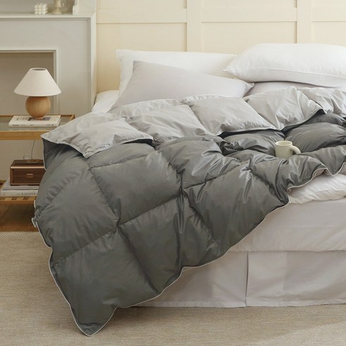 포근한 거위털과 부드러운 순면의 조화, 플로라침구 베스타 차렵이불로 따뜻한 겨울 밤을 선물하세요.