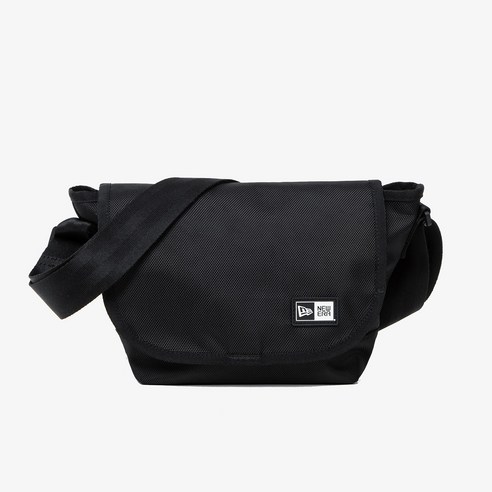 스타일과 실용성을 겸비한 완벽한 데일리백