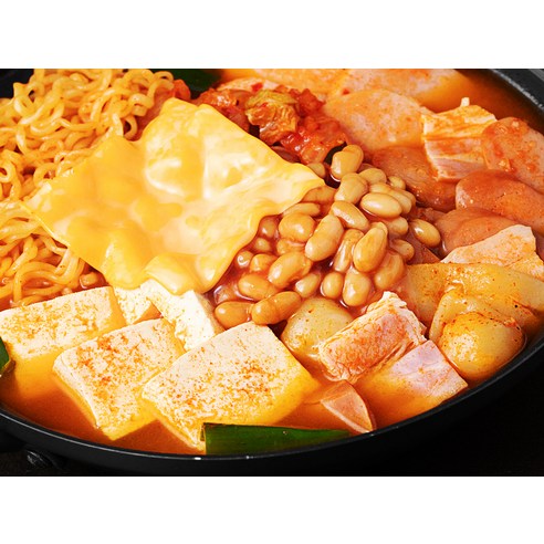 집에서 쉽고 맛있게 즐기는 송탄식 부대전골