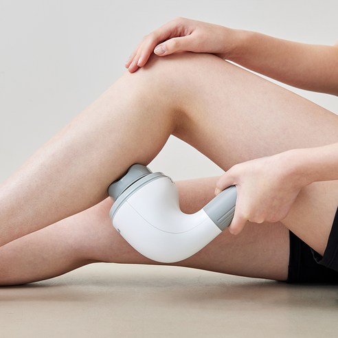 전신 피로를 날리는 최고의 마사지건