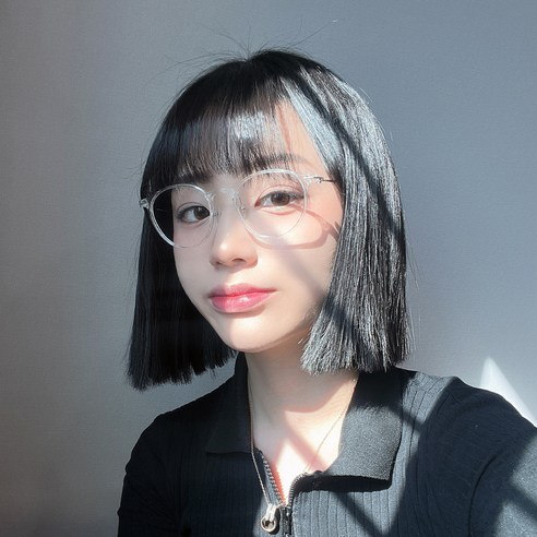女裝  時尚  配飾  喇叭架  眼鏡架  成年女性  成年女性  女裝  女人  女士們