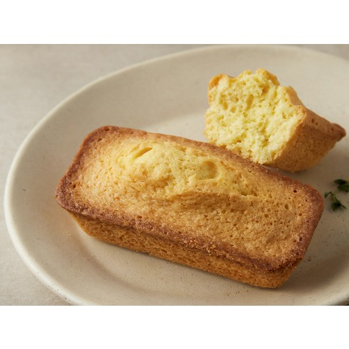 촉촉한 버터 향으로 위로받는 하루, 삼립 휘낭시에