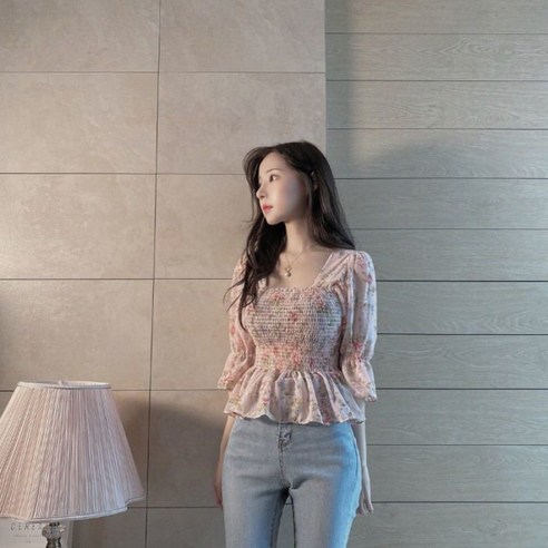 女  時尚  服裝  最佳  襯衫  成年女性  成年女性  婦女  女人  淑女