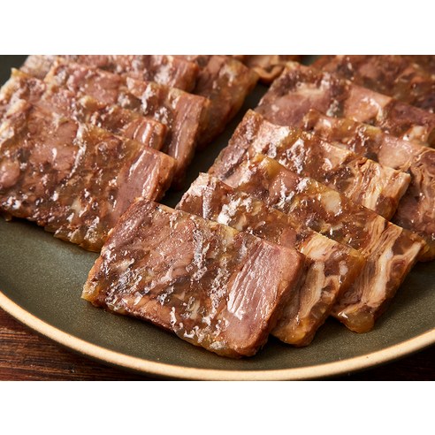 전통의 맛과 현대의 편리함이 만나 탄생한 삼대가 족발편육