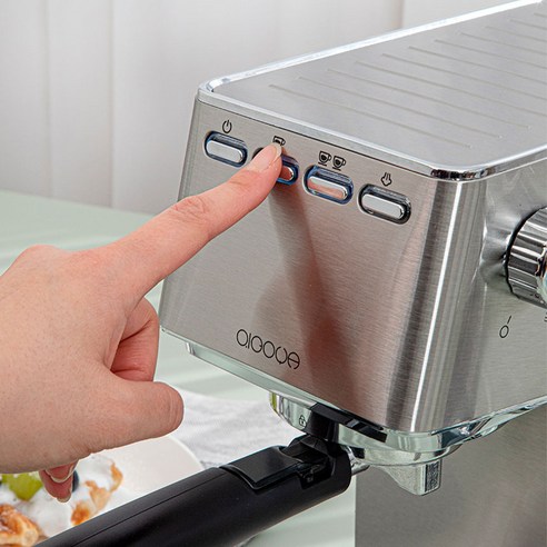 맛있는 홈 바리스타 경험을 위한 치고야 고압 에스프레소 커피 머신