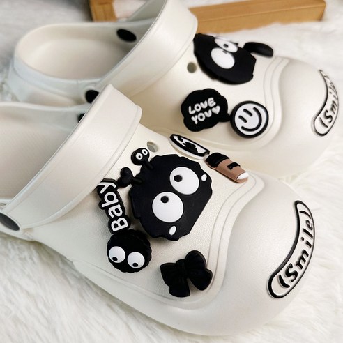 밋밋한 신발, 수스다 파츠로 나만의 스타일을 완성하다!