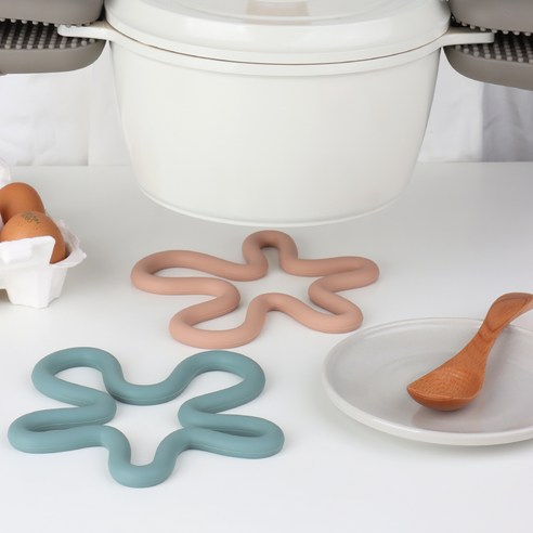 촌스러움 속에 숨겨진 매력, 어글리 플라워 냄비 받침으로 주방에 생기를 더하세요!