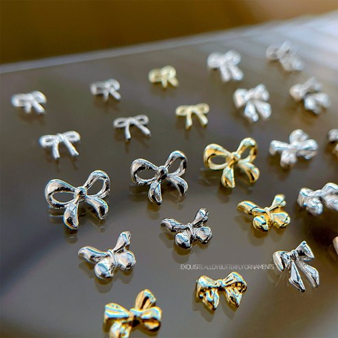 5분 만에 완성하는 사랑스러운 리본 네일