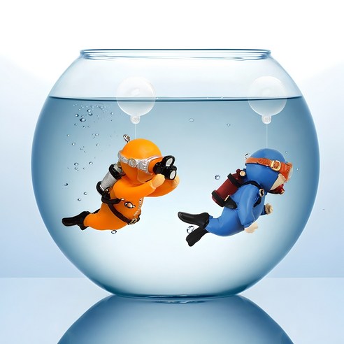 바다를 담은 작은 세상: 파이 귀여운 다이버 서퍼 고래 소녀 피규어로 어항에 생기를 불어넣다 관상어