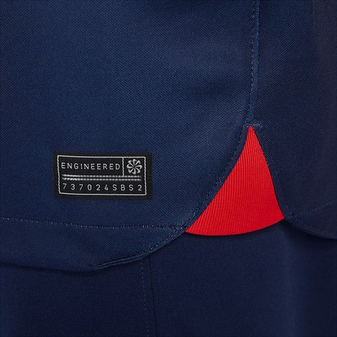 나이키 파리생제르망 PSG 홈 유니폼 반팔 져지 이강인 이적 23-24는 통기성이 우수한 소재로 제작된 최신 디자인의 유니폼입니다.