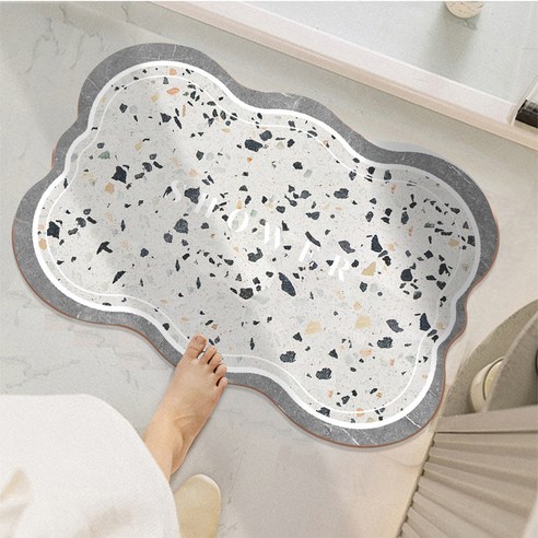 빨아쓰는 규조토 발매트: 발밑을 건조하고 안전하게 유지