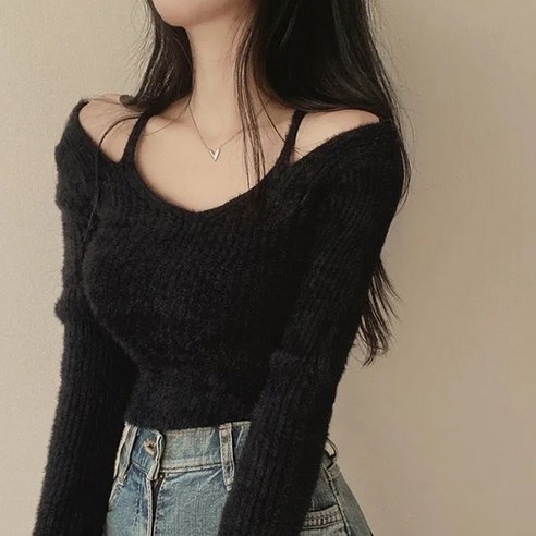 라라홀리 오프숄더 홀터 트임 슬림핏 보송 크롭 니트