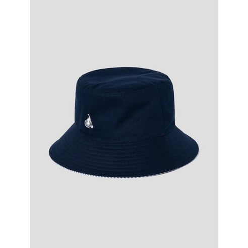 빈폴ACC 코튼 서커 리버서블 버킷햇은 통기성과 쾌적한 착용감을 제공하는 모자입니다.