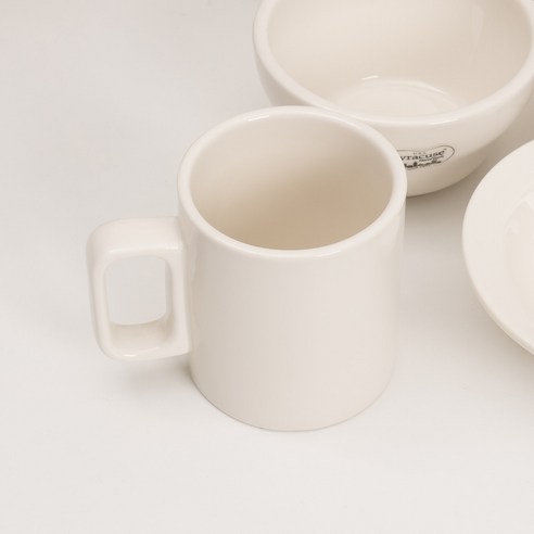 신혼의 달콤함을 담은 시라쿠스 뉴욕 2인 식기세트