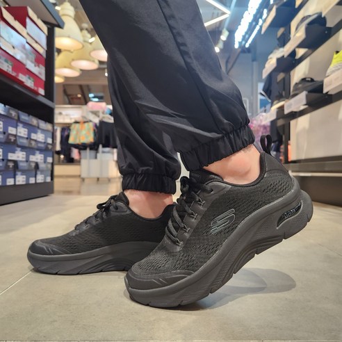 {23년최신상}스케쳐스 BC 남성 여름 운동화 아치핏 (2컬러) *무너진아치*11자보행*족저근막염*요족*신발의변형을 막아주는 발편한 건강신발 발볼이 넓게 나옴 **NC부천**