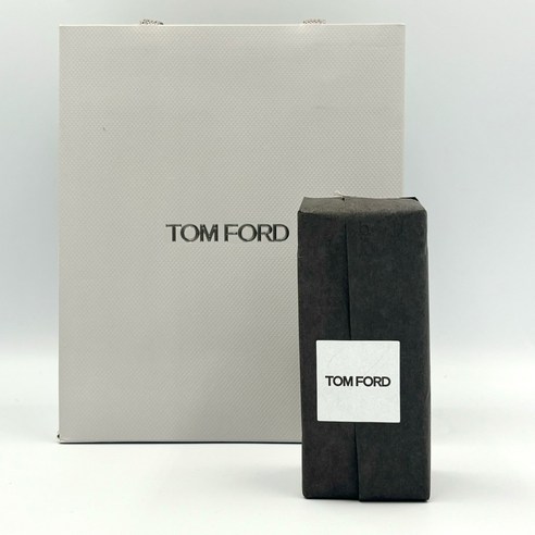 달콤함 뒤에 숨겨진 관능의 미학, 톰 포드 비터 피치