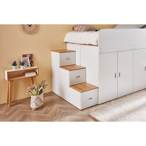 편안함과 수납력이 완벽하게 결합된 옷장형 멀티 수납 침대