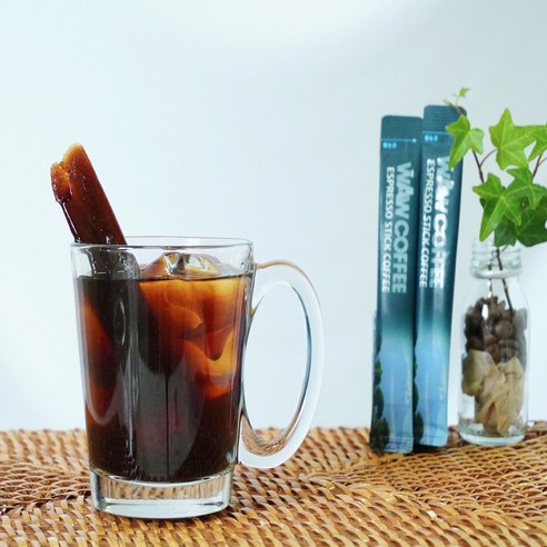 하루를 부담없이 마무리하는 편리하고 건강한 디카페인 커피