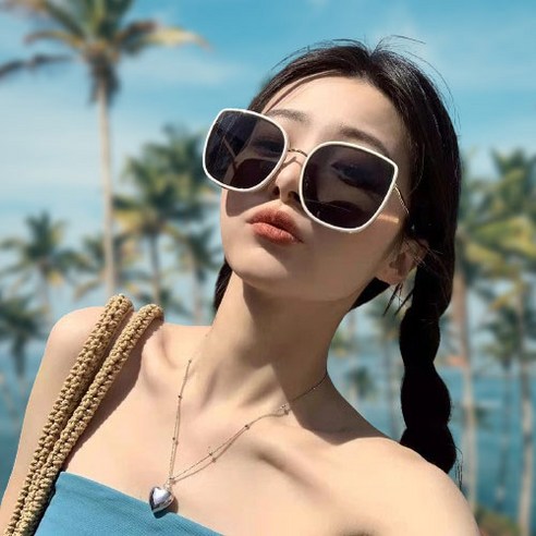 유니빈스 여성 선글라스 편광 렌즈 자외선차단 캣츠 파우치 증정