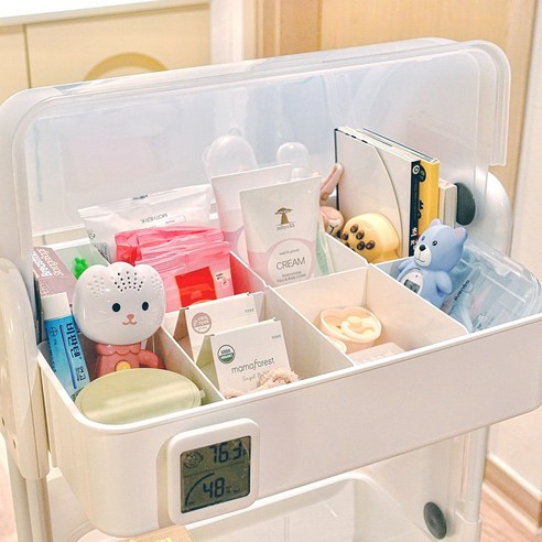 육아맘의 공간에 편리함과 아름다움을 더하는 뉴코코맘 이동식 트롤리 기저귀 정리함