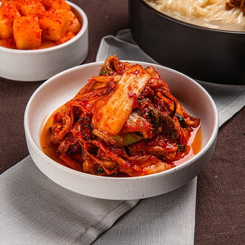 매콤한 맛과 풍부한 양념으로 맛있는 김치
