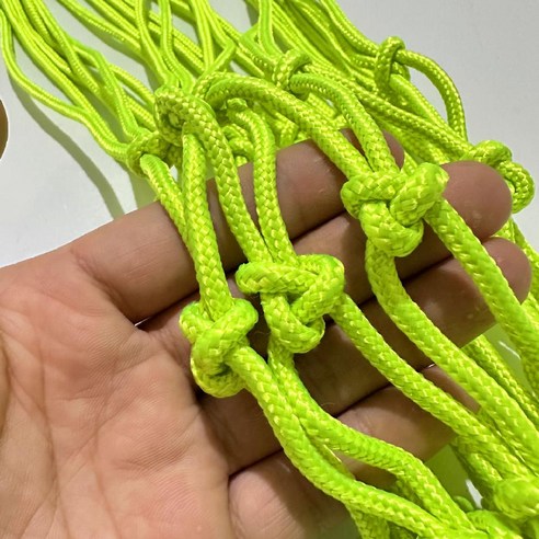 농구에 필수적인 골대와 그물망을 합리적인 가격에 구매할 수 있는 기회