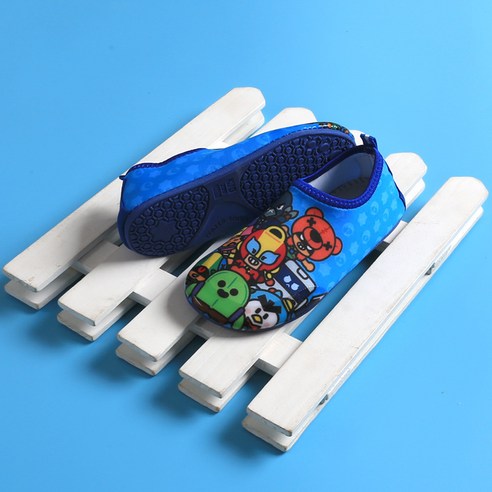 브롤스타즈 아동용 워터슈즈: 스타일과 안전을 모두 갖춘 여름 물놀이 필수템