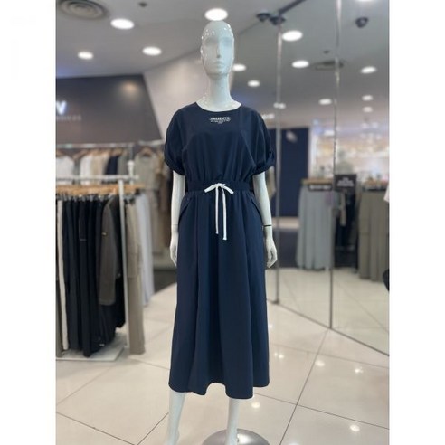 [보브] 스트링 밴딩 플레어 원피스 7124337101