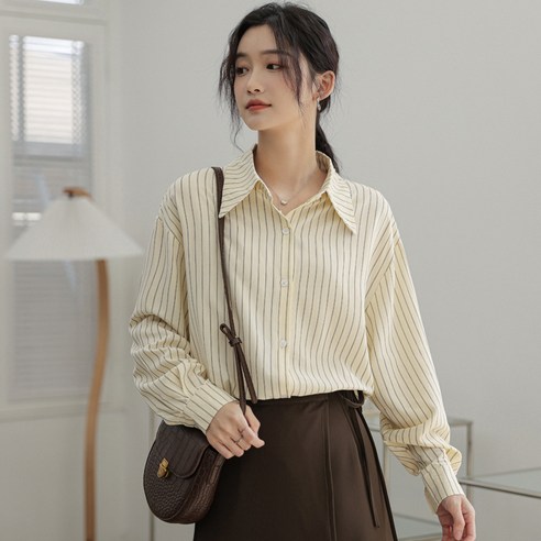 세로 스트라이프 셔츠 여 봄 홍콩풍 빈티지 디자인 스몰 오버핏 긴팔 상의 패션