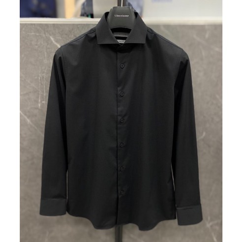 리버클래시 24S/S 블랙 구김제로 와이드 카라 스판 슬림핏 셔츠 (LKS31387)
