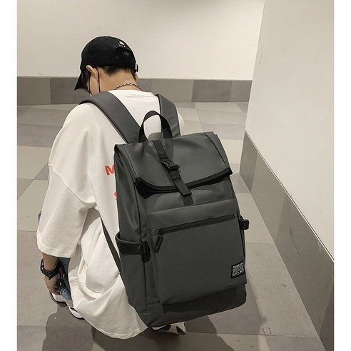 스타일과 실용성을 겸비한 편안한 대용량 백팩