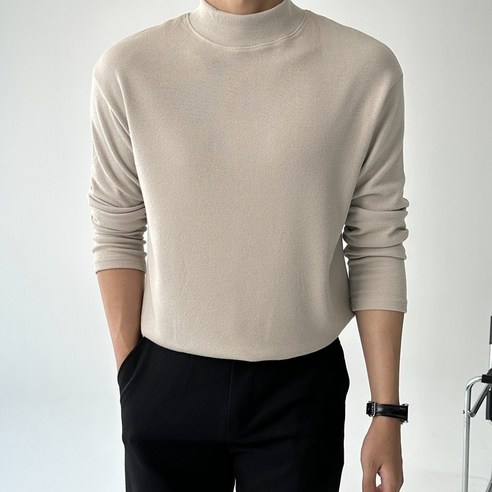 겨울철 따뜻함과 스타일을 한 번에 만족시키는 폴라티 반목폴라 반폴라티 반폴라 니트