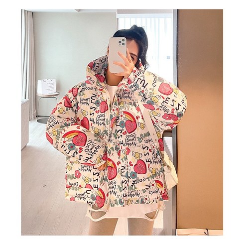 경량 소재와 푹신한 충전재로 편안한 착용감을 느낄 수 있는 시오란티 여성 후드 숏패딩 꽃무늬 자켓
