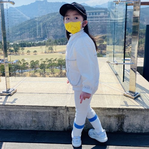 어린이를 위한 가볍고 통기성 있는 여름 바람막이