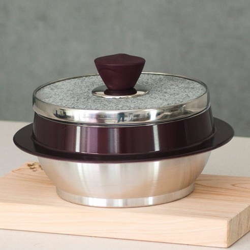 자연석 돌솥으로 즐기는 따뜻하고 특별한 밥상